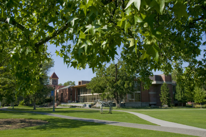 What Does it Cost to Attend Whitman College?